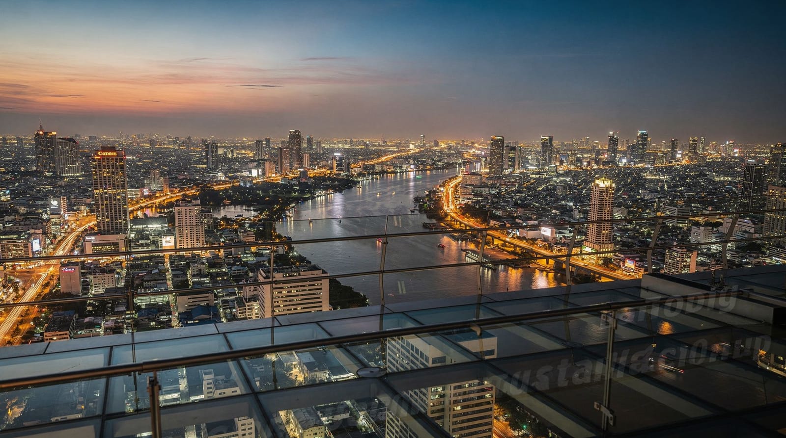 Baiyoke Tower guide: Bangkok's revolving sky deck — Baiyoke Tower guide: the 84-storey revolving observation deck over Pratunam, tic