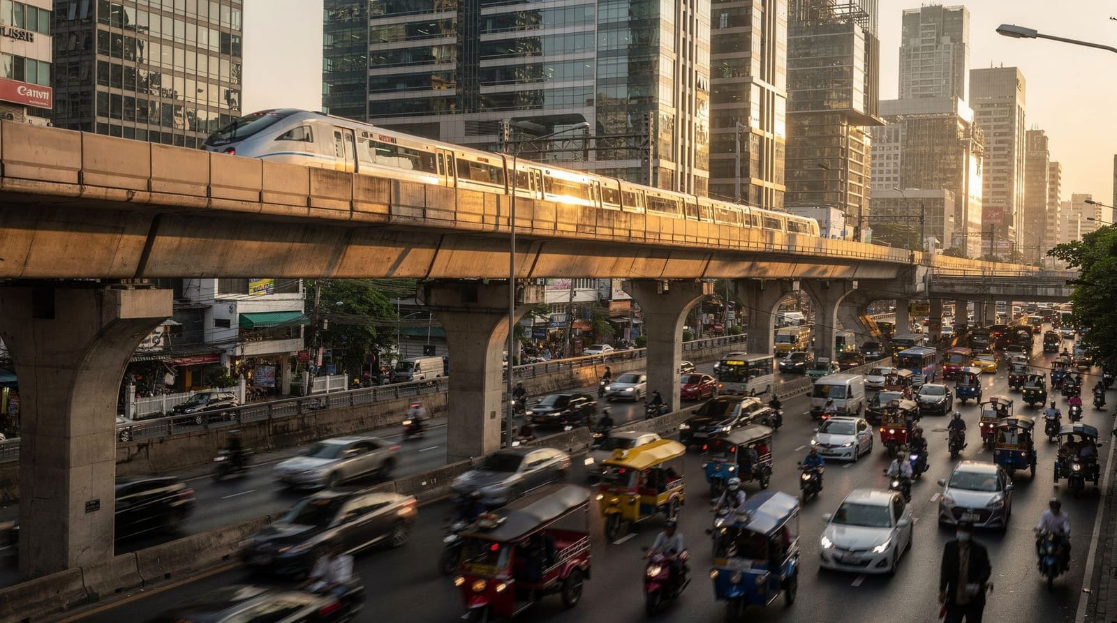 Don Mueang airport to Bangkok city: the budget-airport guide — Get from Don Mueang airport (DMK) to central Bangkok: SRT Dark Red Line train, A