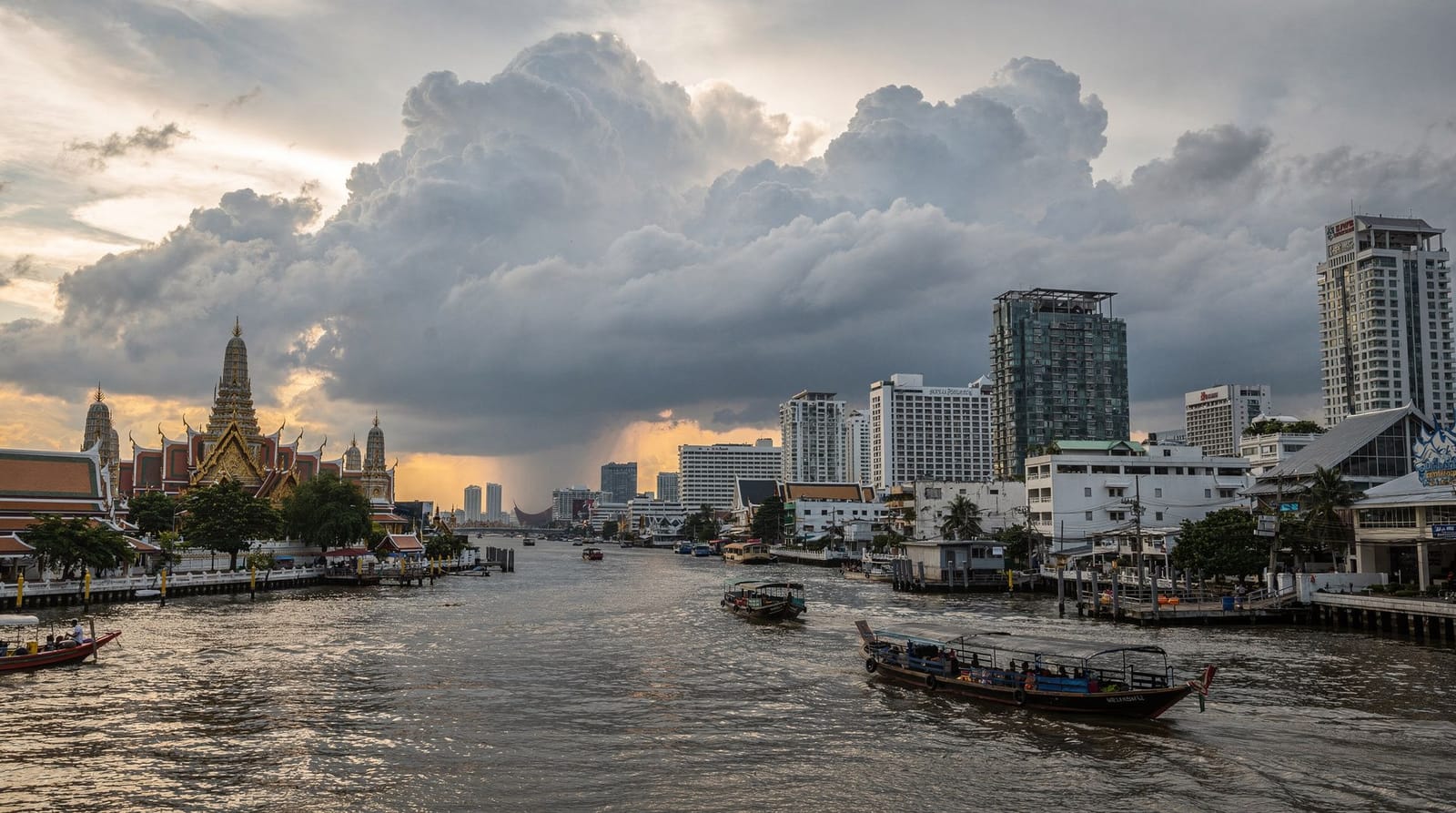 Rainy season in Bangkok — Bangkok rainy season guide for 2026: which months, what the monsoon is really li