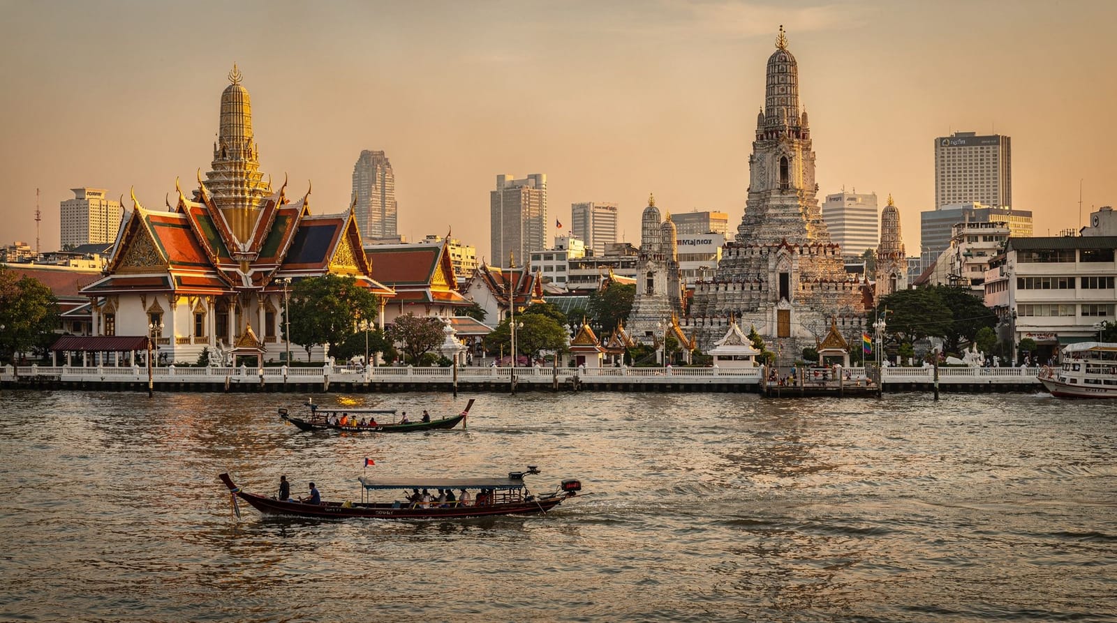 Top attractions in Bangkok, honestly ranked — Bangkok's top attractions ranked with real THB prices, hours and BTS stops — Gra